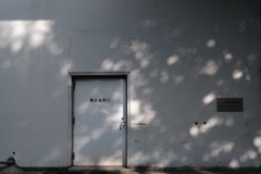 中野サンプラザ裏