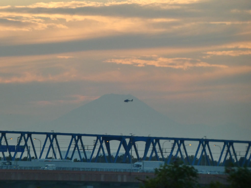 富士山バッグ野ヘリコプター