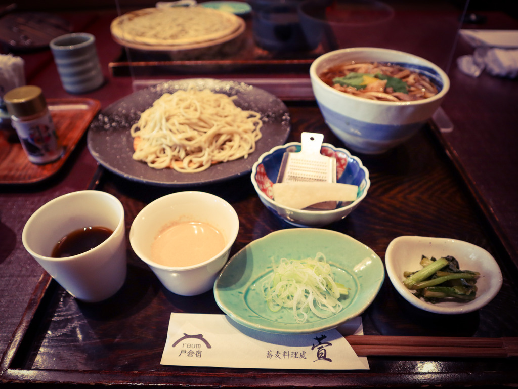 冷たいお蕎麦と温かいお蕎麦
