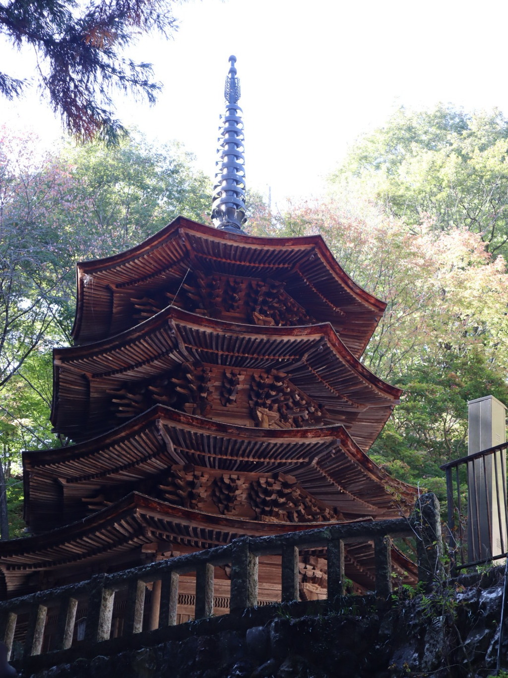 安楽寺八角三重塔