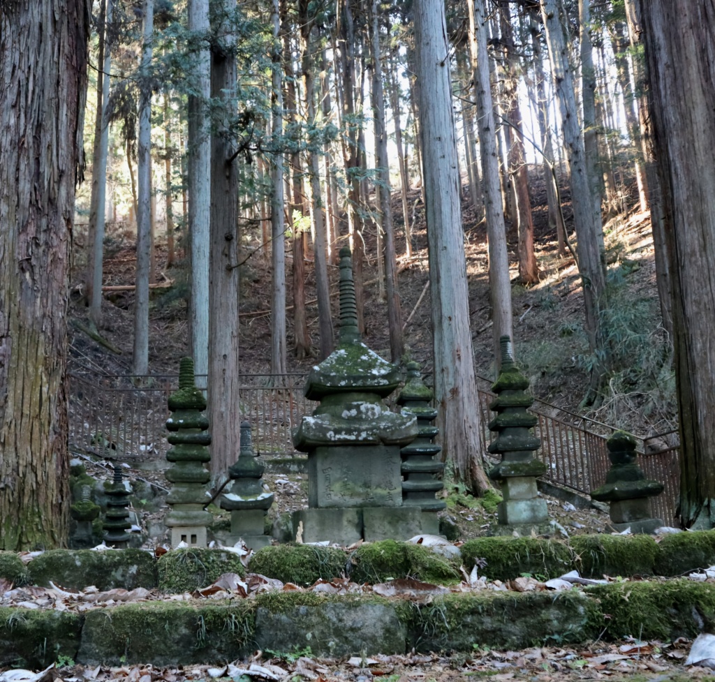石造多宝塔（国重要文化財）