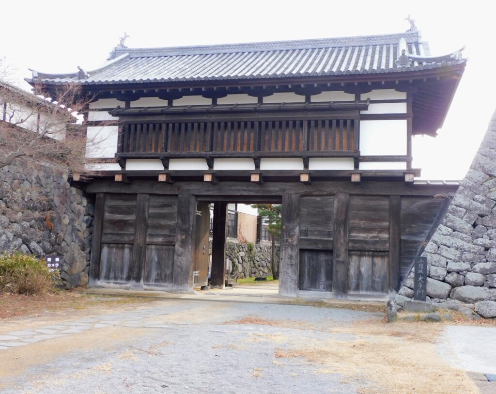 小諸城大手門
