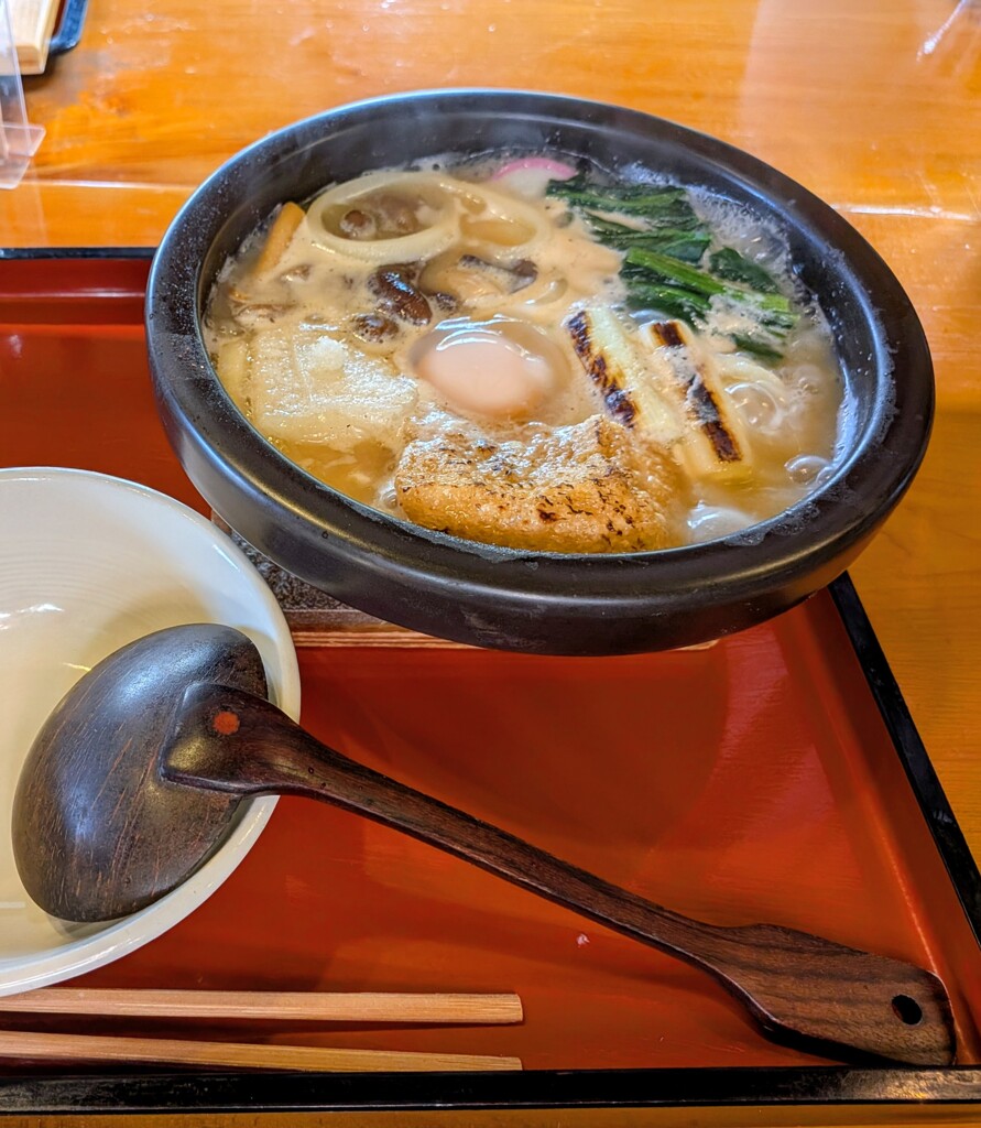 味噌煮込みうどん
