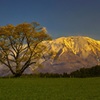 早暁の岩手山