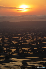 砺波野に沈む夕日