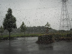 急な雨