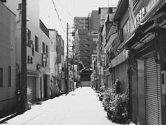 寂れた街