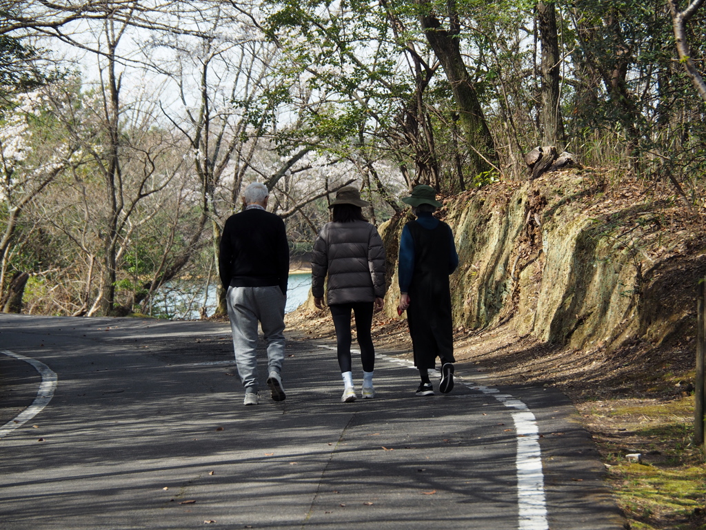 ご近所さんもお散歩