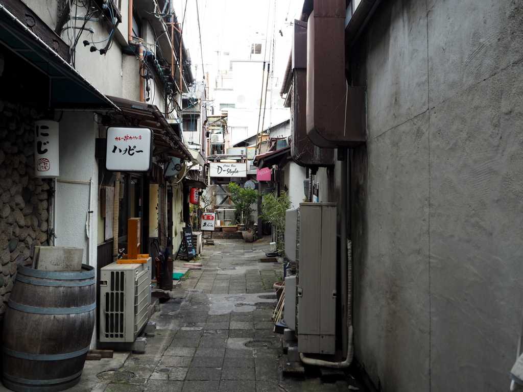 怪しい飲み屋街