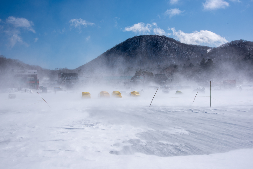 試される山