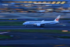 JA832J