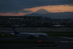 2023/10/05 羽田の夕景②