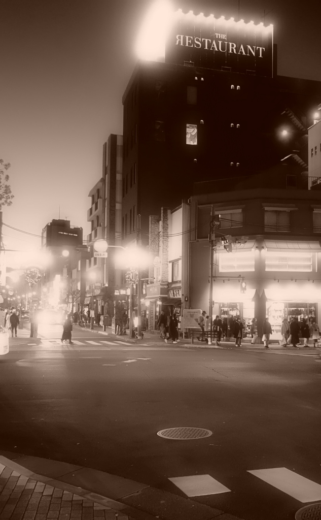 夜のとばりが降りる広尾