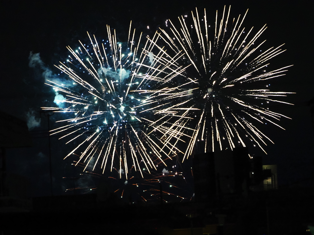 二子玉川の花火大会を自宅ベランダから　⑪