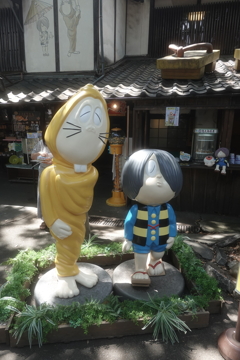 ネズミ男と鬼太郎（深大寺）