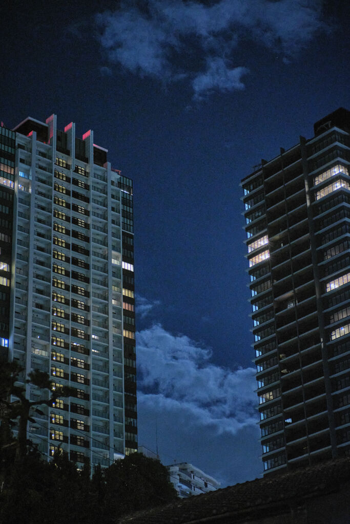 夜雲
