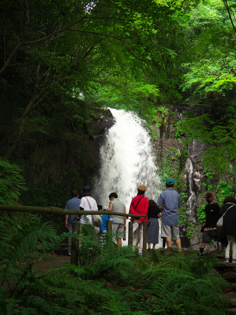 阿蘇のパワースポット　白糸の滝①