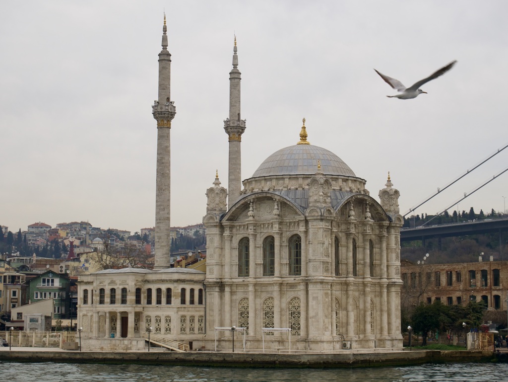 Ortakoy Camii