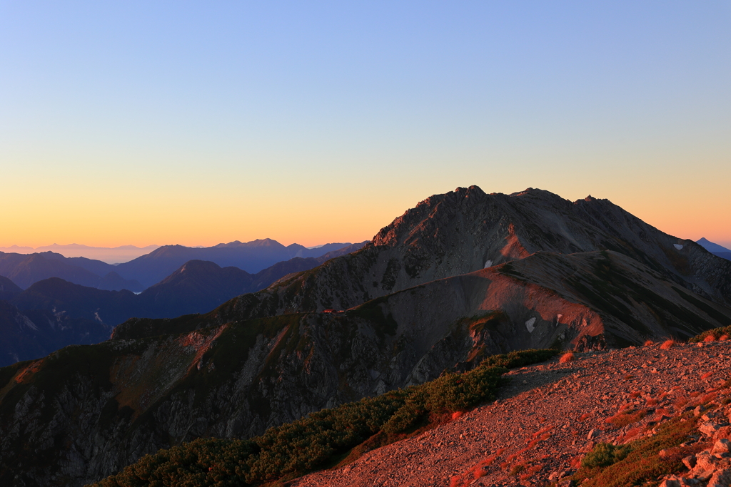 朝焼けの立山三山