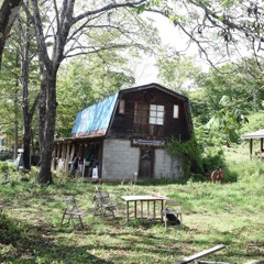 山奥の小屋