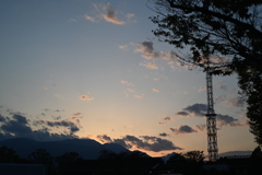 夕光と鉄塔