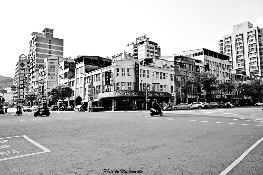 無彩 港街高雄