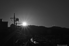 無彩 夕陽