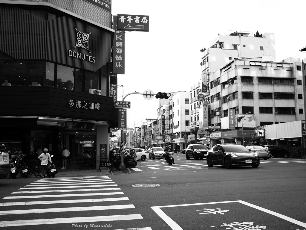 無彩 カフェ