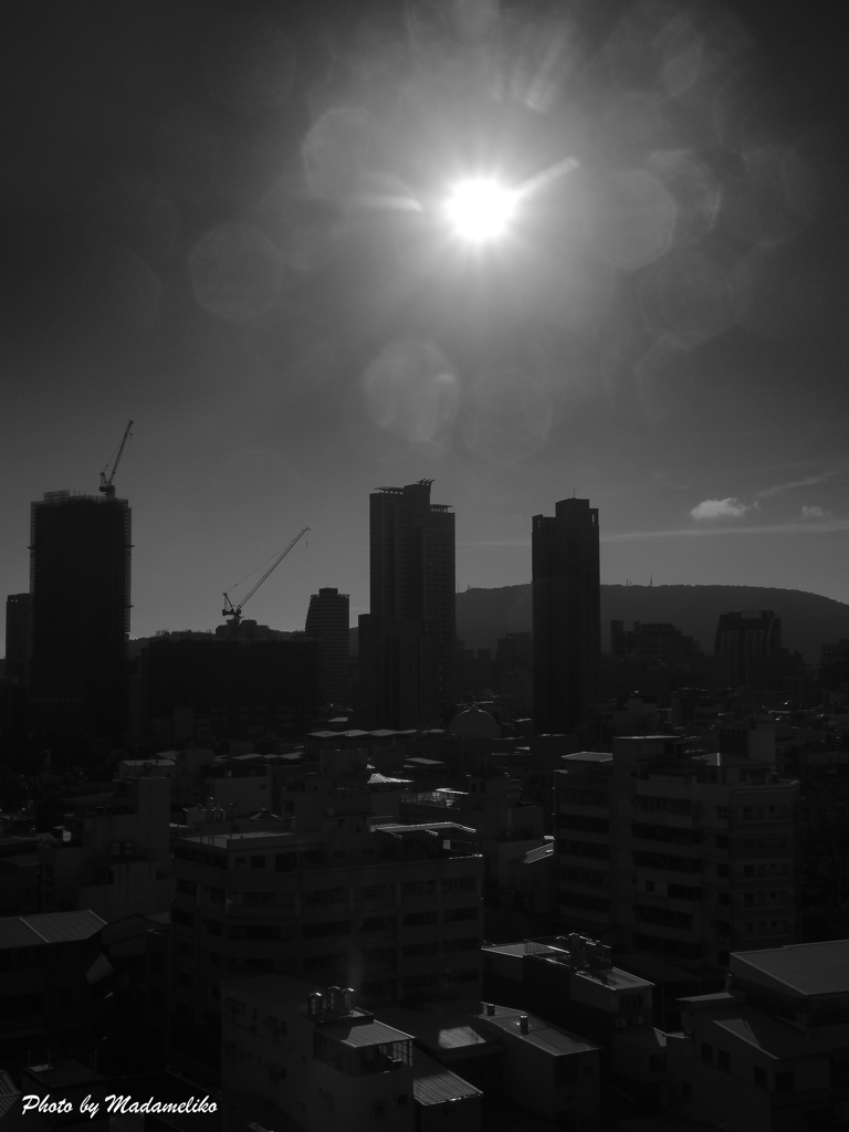 無彩 日曜日夕暮れ