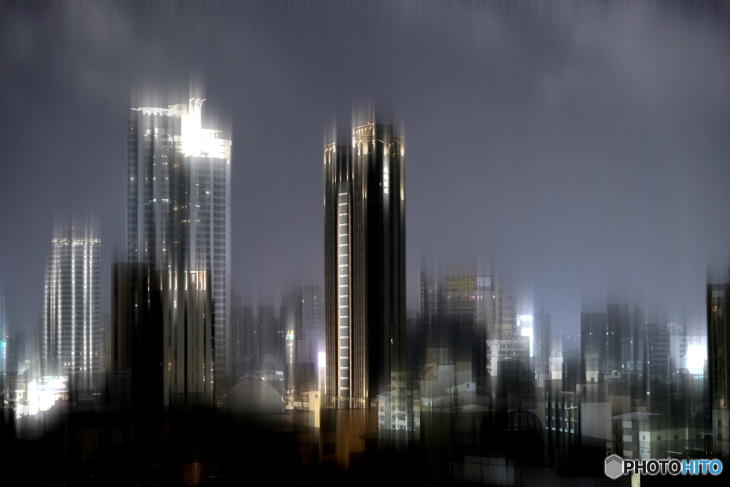 高雄、雨の夜、
