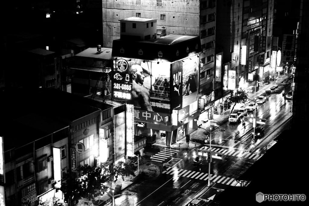 小雨の街