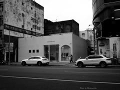 無彩 道路脇