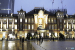 東京駅正面雨上り