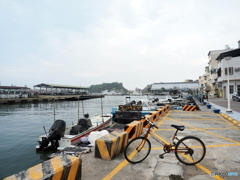 漁港の自転車