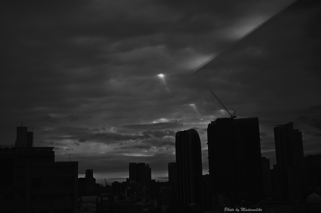 無彩 夕空