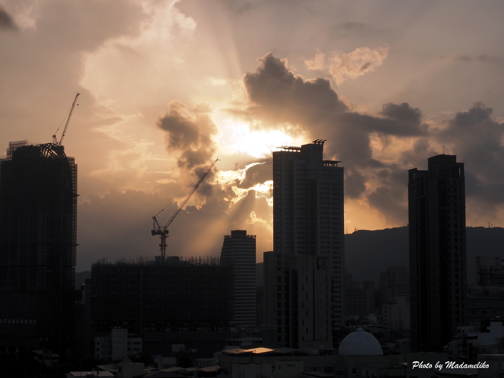 夏雲 夕暮