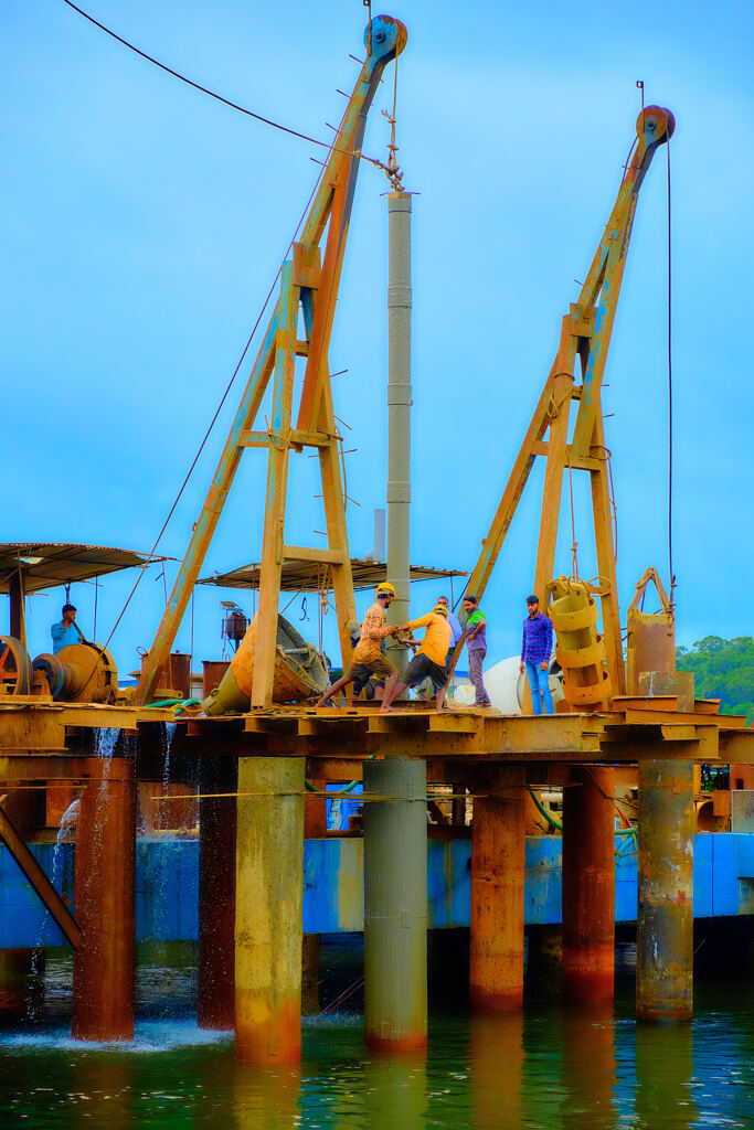 Men at Goa port