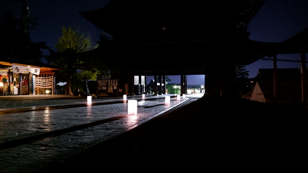 夜の善光寺