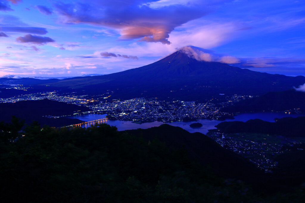 御坂黒岳から（ブルーアワー）