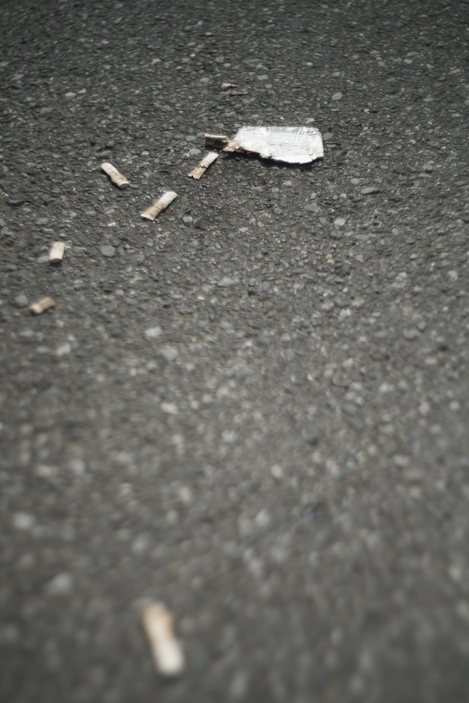 TABACCO：置き去られた路上で放物線を描く