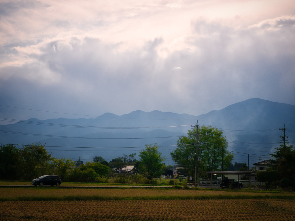 雲、山、田