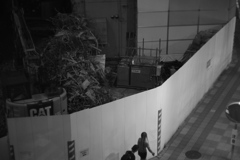 解体中の傍ら