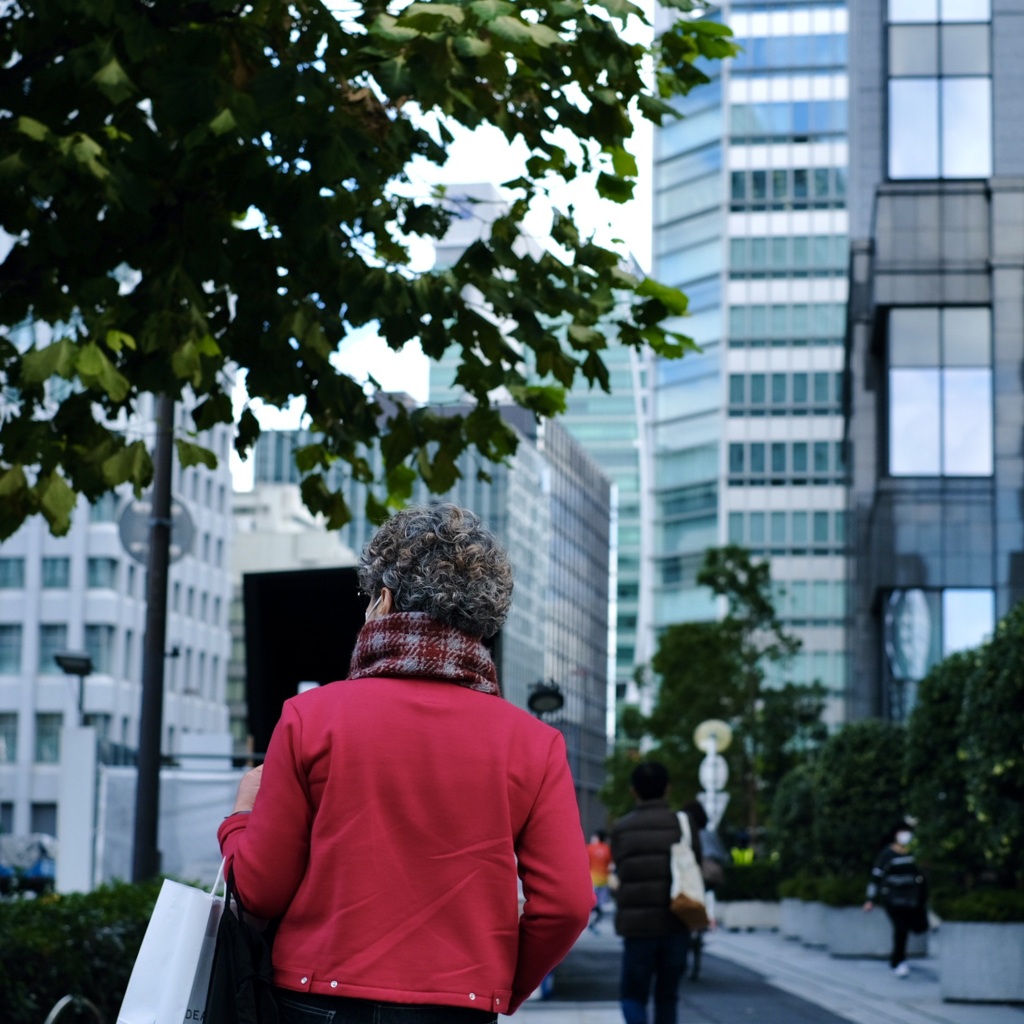 今日は大手町で12時