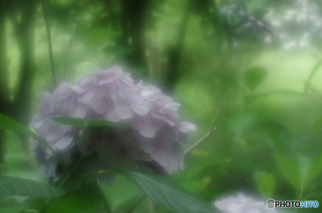 「Under」