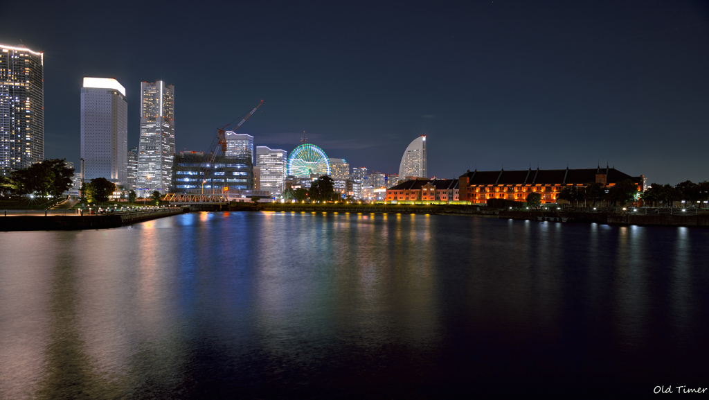 久々の横浜港夜景