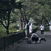 芸術家には人が集まる