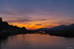 真夏の夜明け