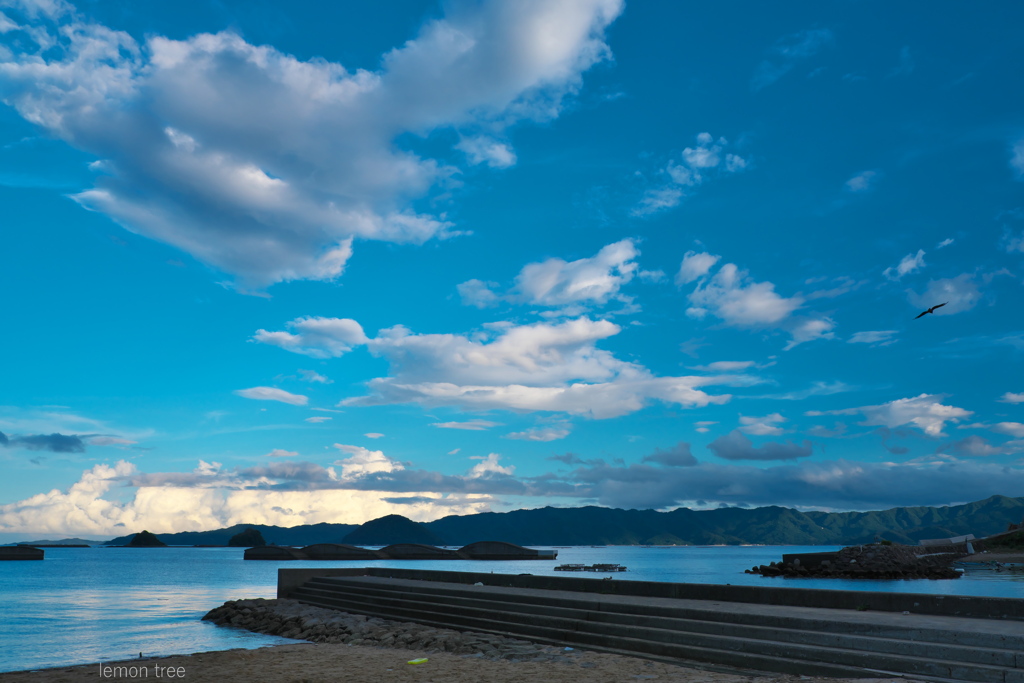 青い空・青い海