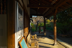 駅のベンチ