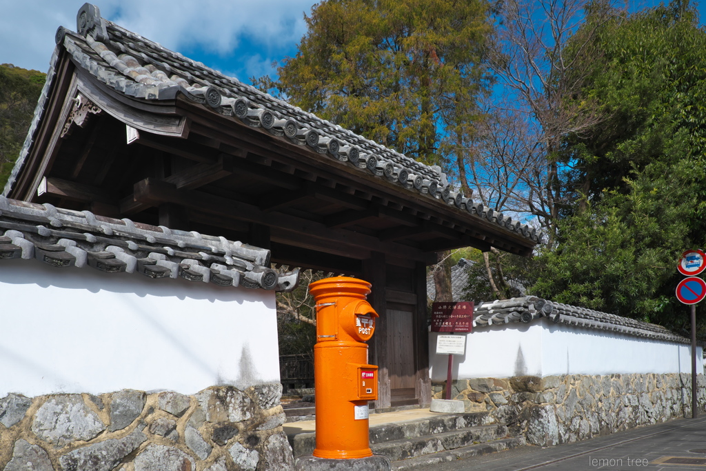 ポストのある風景 ２